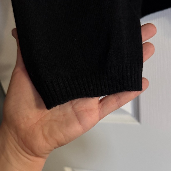 100% Fine Cashmere Sweater Black - Picture 5 of 6